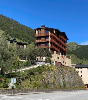 Ski Chalet Andorra - Tree Line - Two Bedrooms Residence Soldeu